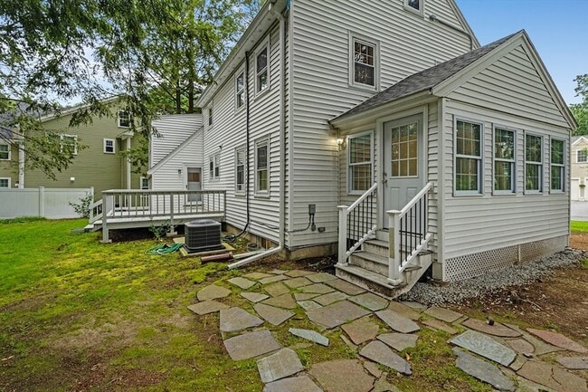 Building Photo - 14 Gleason Rd