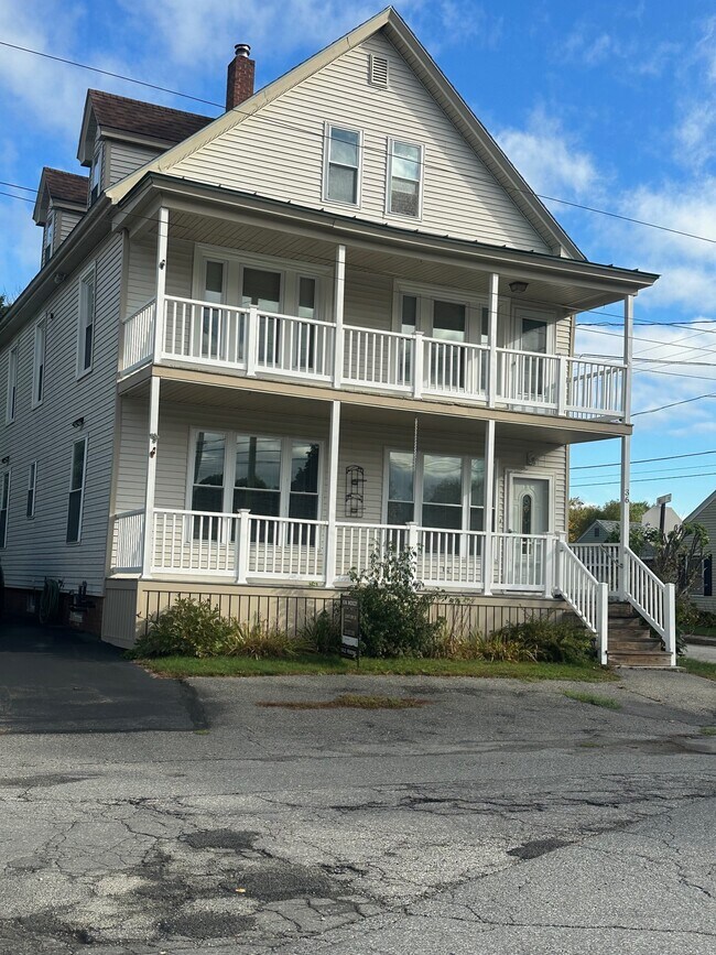 Building Photo - 36 Halifax St