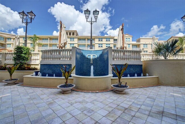 Building Photo - 99 SE Mizner Blvd