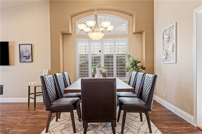 Building Photo - 905 Buffwood Ave