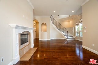 Building Photo - 3838 Tilden Ave