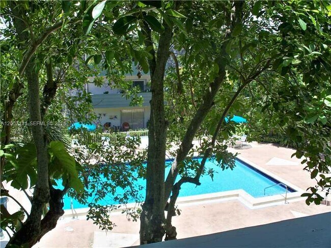 Building Photo - 8315 SW 72nd Ave