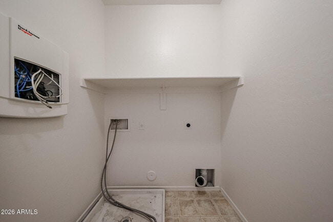 Building Photo - 961 E Redondo Dr