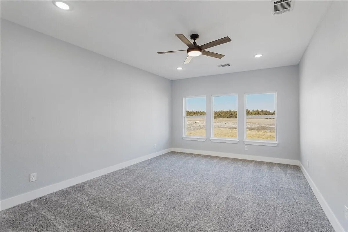 Building Photo - 2355 County Road 376