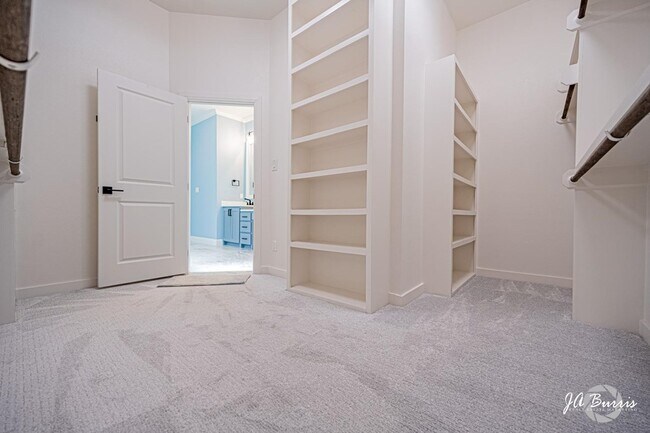 Building Photo - 5204 Balfour Ct