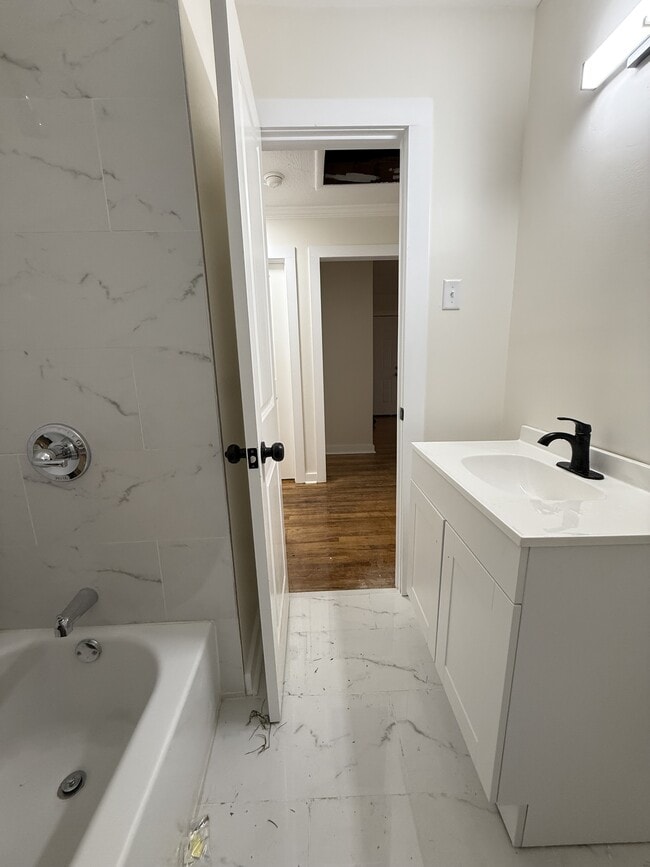 Building Photo - 4225 Nordale Dr