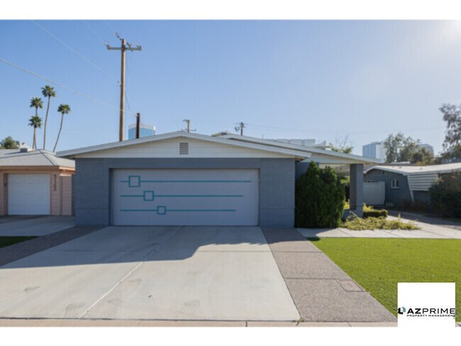 Building Photo - Bright &amp; Spacious 3/2 Phoenix House!