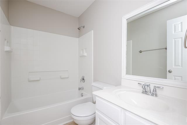 Building Photo - 9013 Sun Haven Way