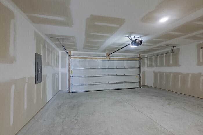 Building Photo - 111 Overstreet Way