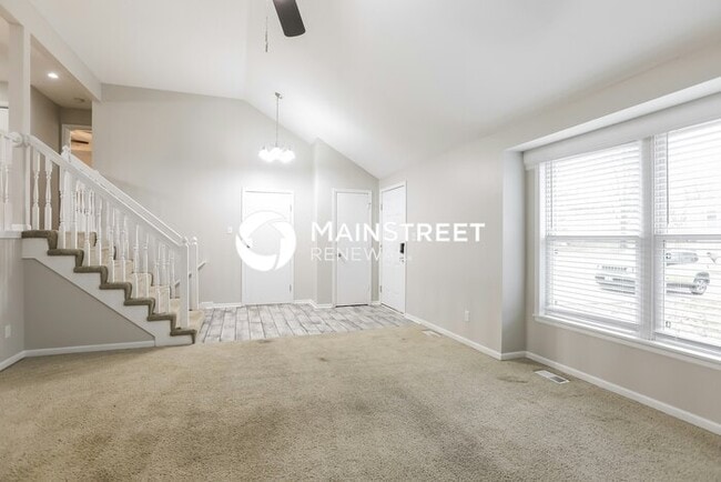 Building Photo - 3 Bedroom Pet-Friendly Home in KEARNEY, MO with Main Street Renewal
