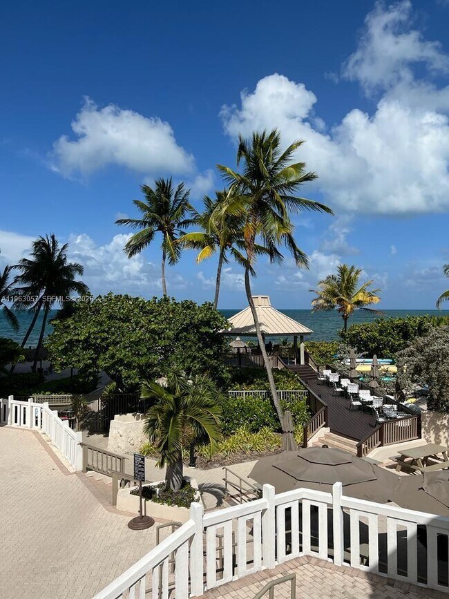 Building Photo - 1111 Crandon Blvd