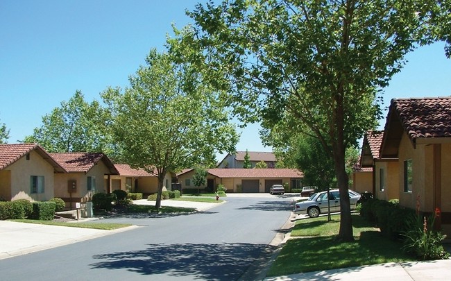 Building Photo - Hilltop Village Apartments