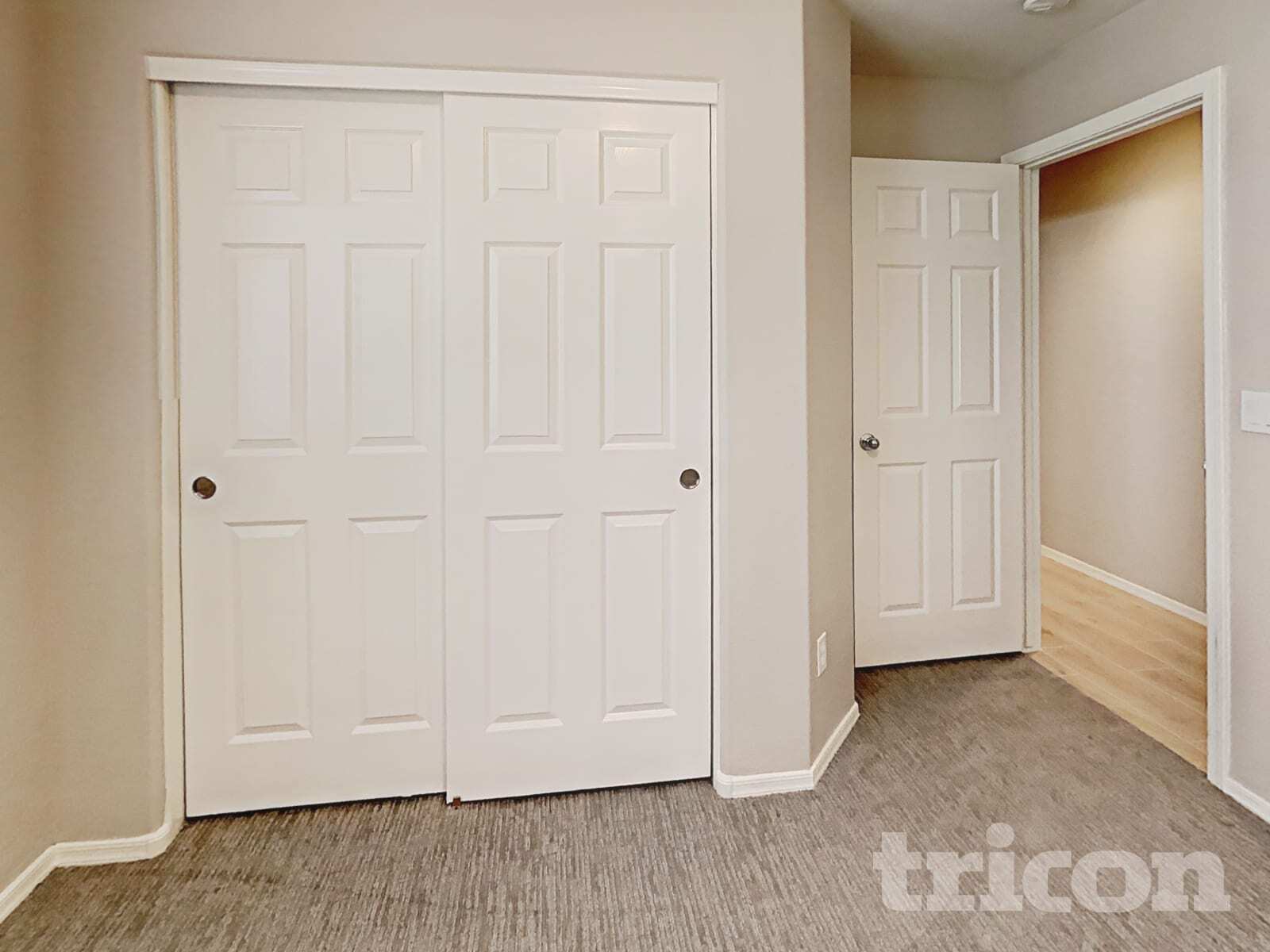 Building Photo - 21659 W Durango St