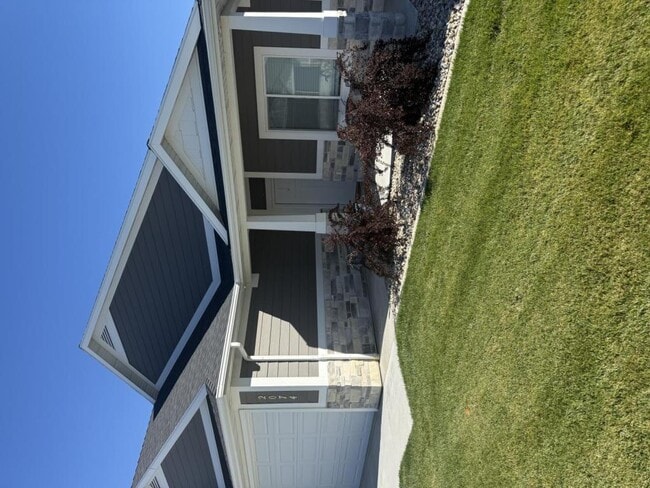 Building Photo - 2074 3125 W