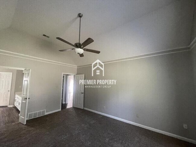 Building Photo - 1585 Wood Farms Dr