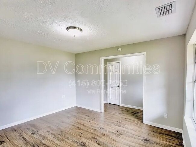 Building Photo - 10946 Gulf Valley
