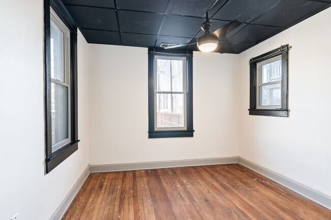 Building Photo - 408 Ann Ave