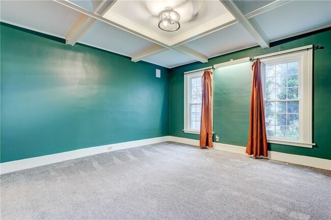 Building Photo - 450 S Main St