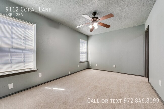 Building Photo - 408 Town N Dr