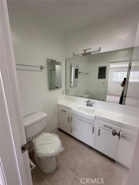 Building Photo - 11692 Chenault St