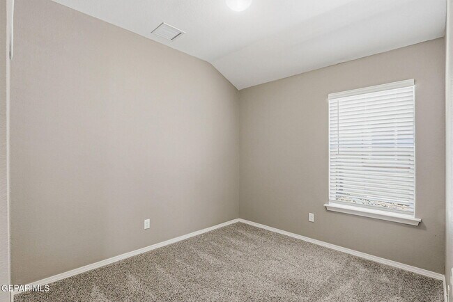 Building Photo - 14609 Carlo Alvarado Dr