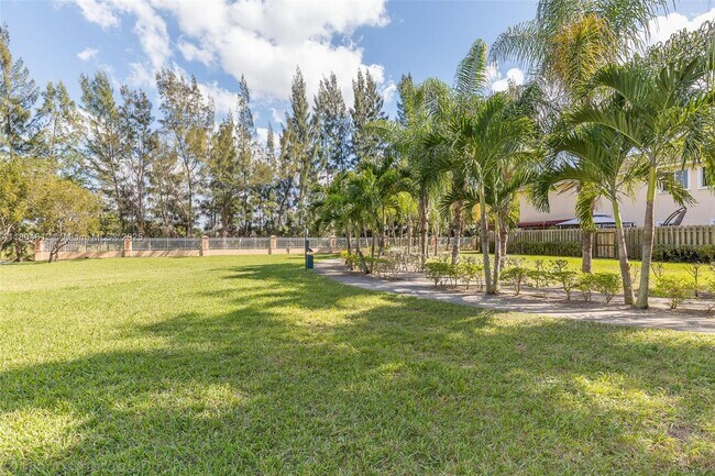 Building Photo - 17803 NW 74th Path