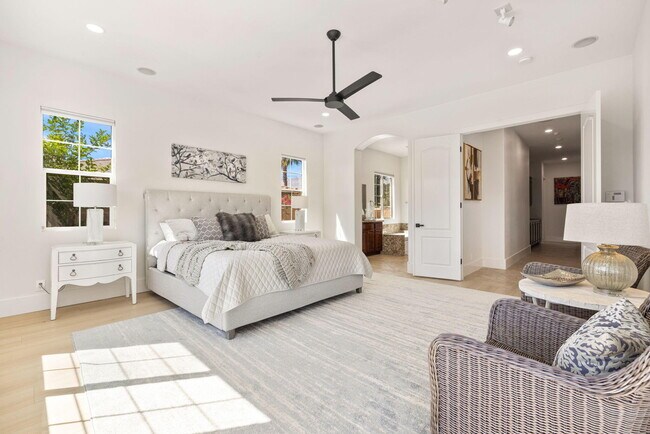 Building Photo - 57806 Cantata Dr