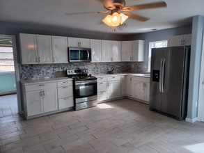 Building Photo - 70 Dollar Ln