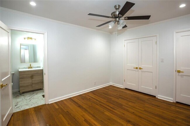 Building Photo - 1311 Roxboro Dr NE