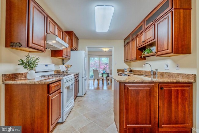 Building Photo - 8717 Higdon Dr