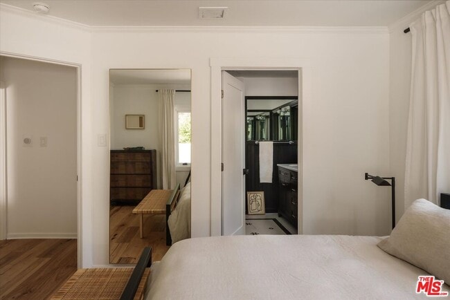 Building Photo - 1130 El Paso Dr