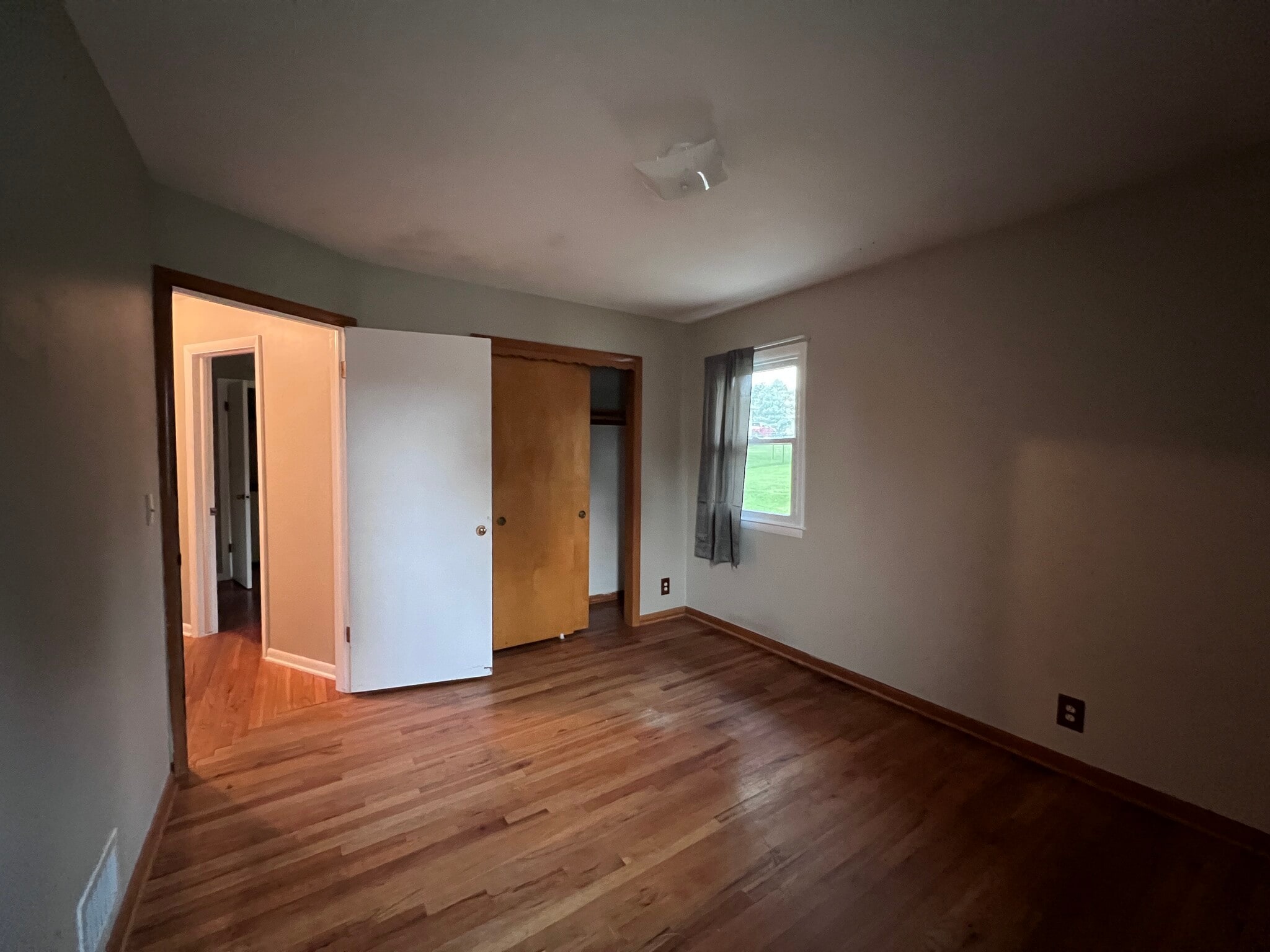 Bedroom 2 - 8120 Burdette St