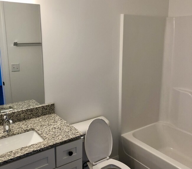 Building Photo - 2 BD 2.5BA TOWNHOME FOR RENT IN NEWLY BUIL...