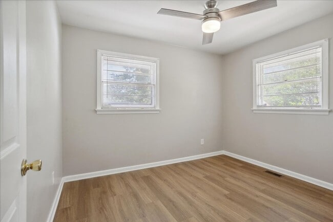 Building Photo - Big Bethel Heights - Hampton