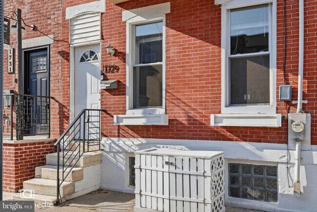 Building Photo - 1729 Reed St