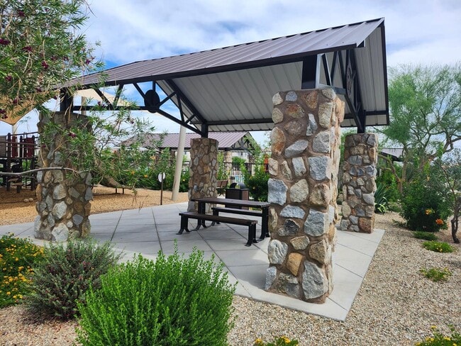 Building Photo - 14259 W Buckskin Trl