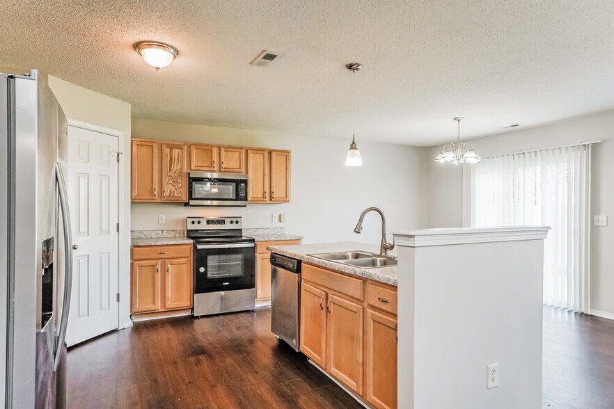 Building Photo - 953 Mailwood Dr