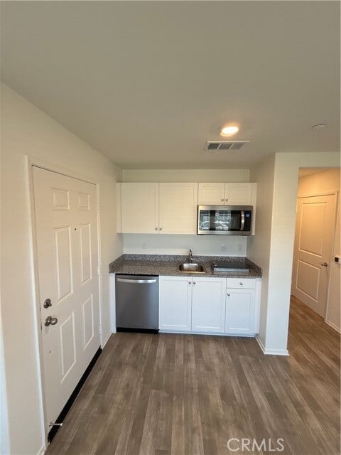 Building Photo - 479 Hollyhock Cir