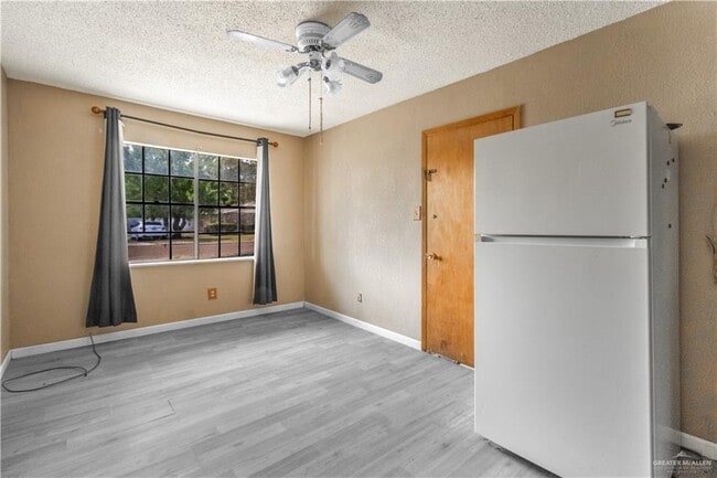 Building Photo - 1802 Hunt Ave