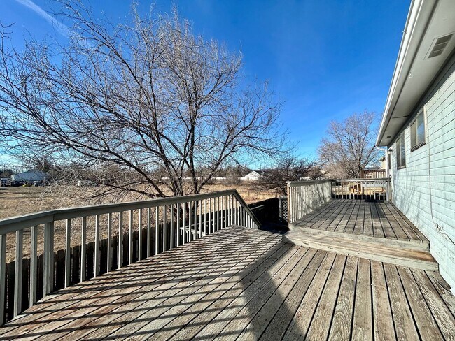 Building Photo - Completely Remodeled Home for Rent in Northwest Longmont