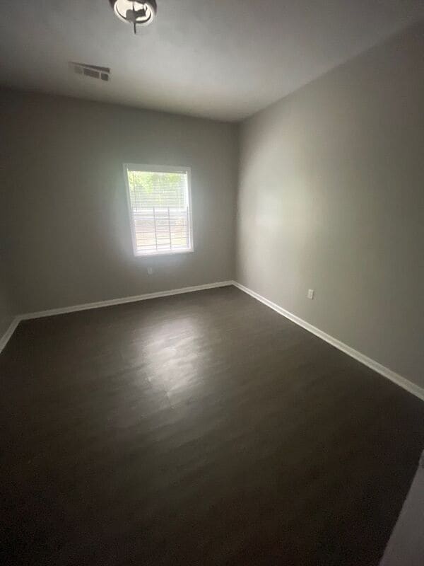 Building Photo - 137 Sivley Ave