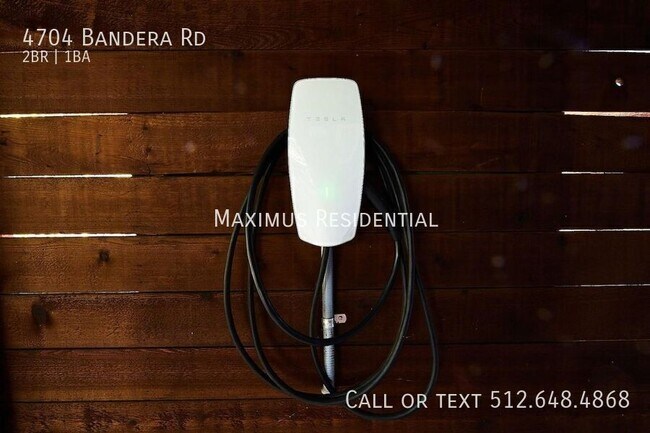 Building Photo - 4704 Bandera Rd