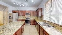 Building Photo - 9218 W Meadow Dr