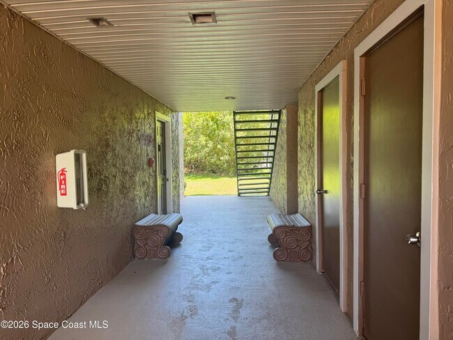 Building Photo - 7667 N Wickham Rd