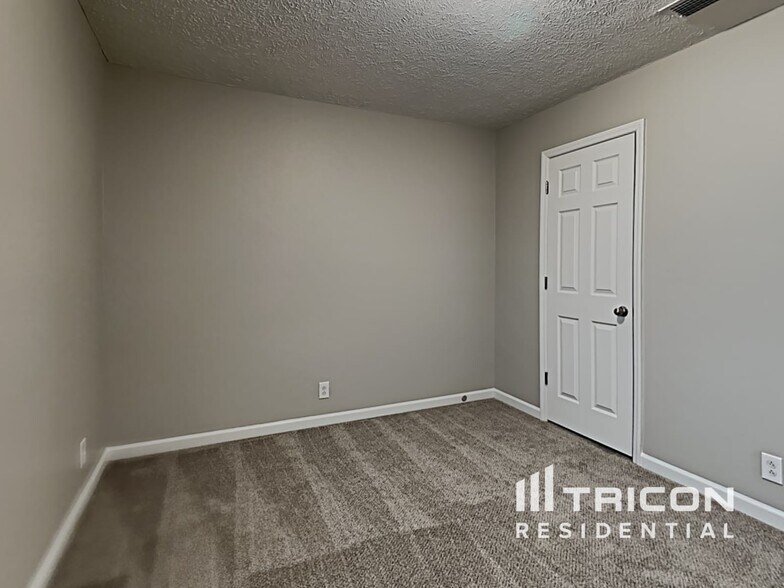 Building Photo - 2616 Apostle Ln