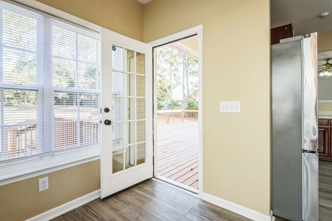 Building Photo - 1104 Walden Pl Dr