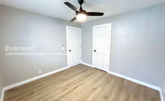 Building Photo - 1728 17th Ave N