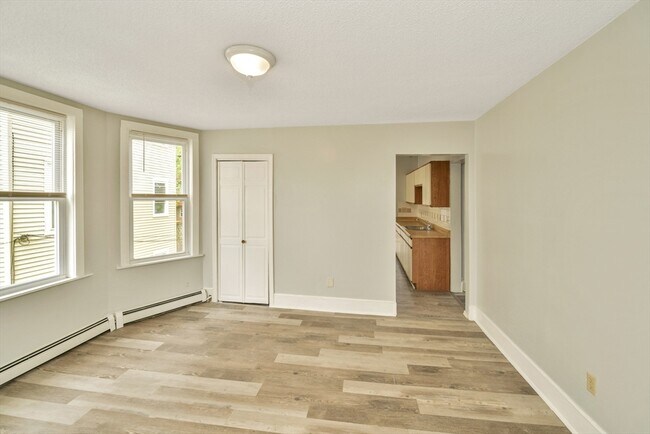 Building Photo - 180 Westville St