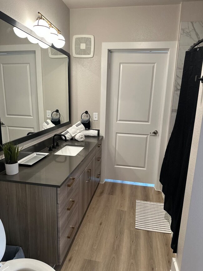 Building Photo - 12208 Tech Ridge Blvd