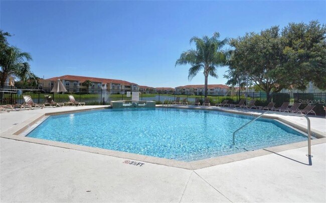 Building Photo - 2950 Viscaya Pl